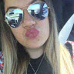 Meet your Posher, Alyssa